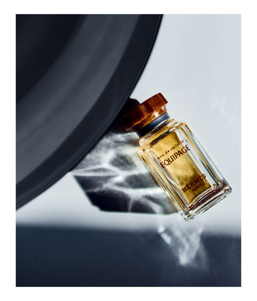 Produktfotograf John f Richter fotografiert Parfüm Hermes im Fotostudio